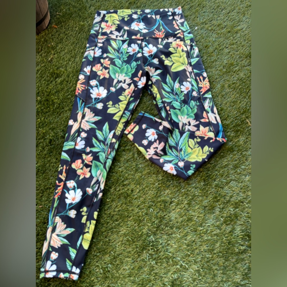Ododos Women’s Floral Leggings Size XL - Excellent Condition